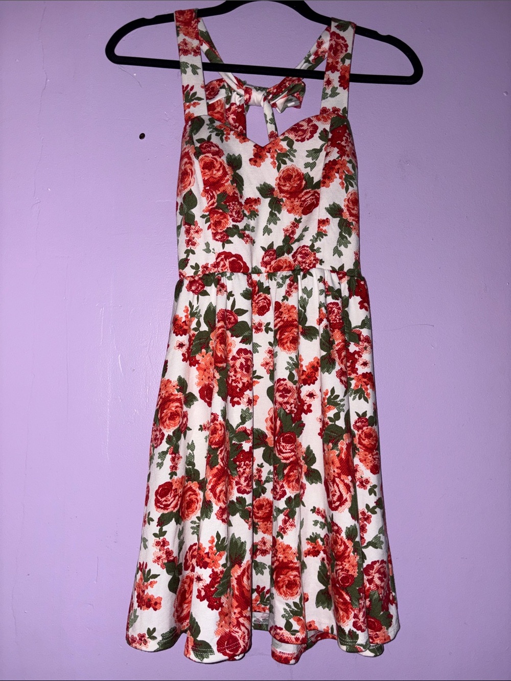 January 7 White Floral Backless Dress with Red Roses